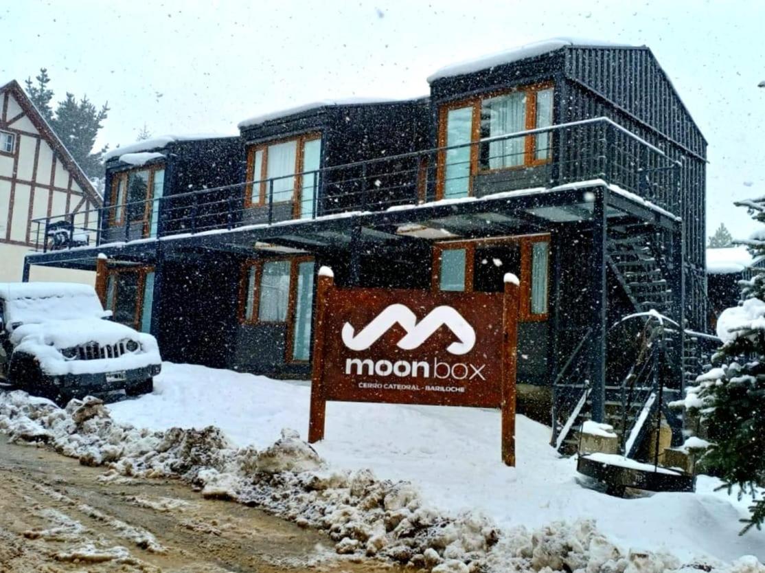 Moon Box