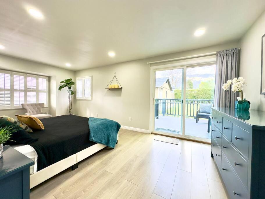 Mins To Pasadena Charm Rose Bowl - Property Image 12