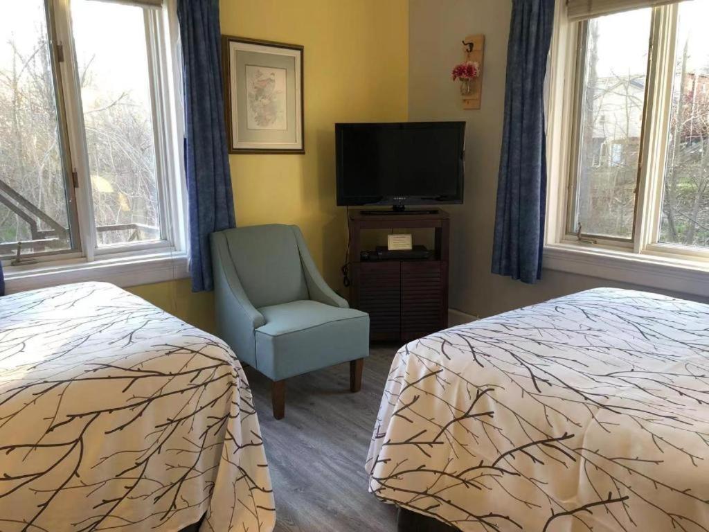 Braeside Country Inn view 3
