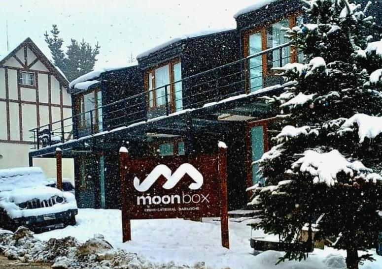 Moon Box