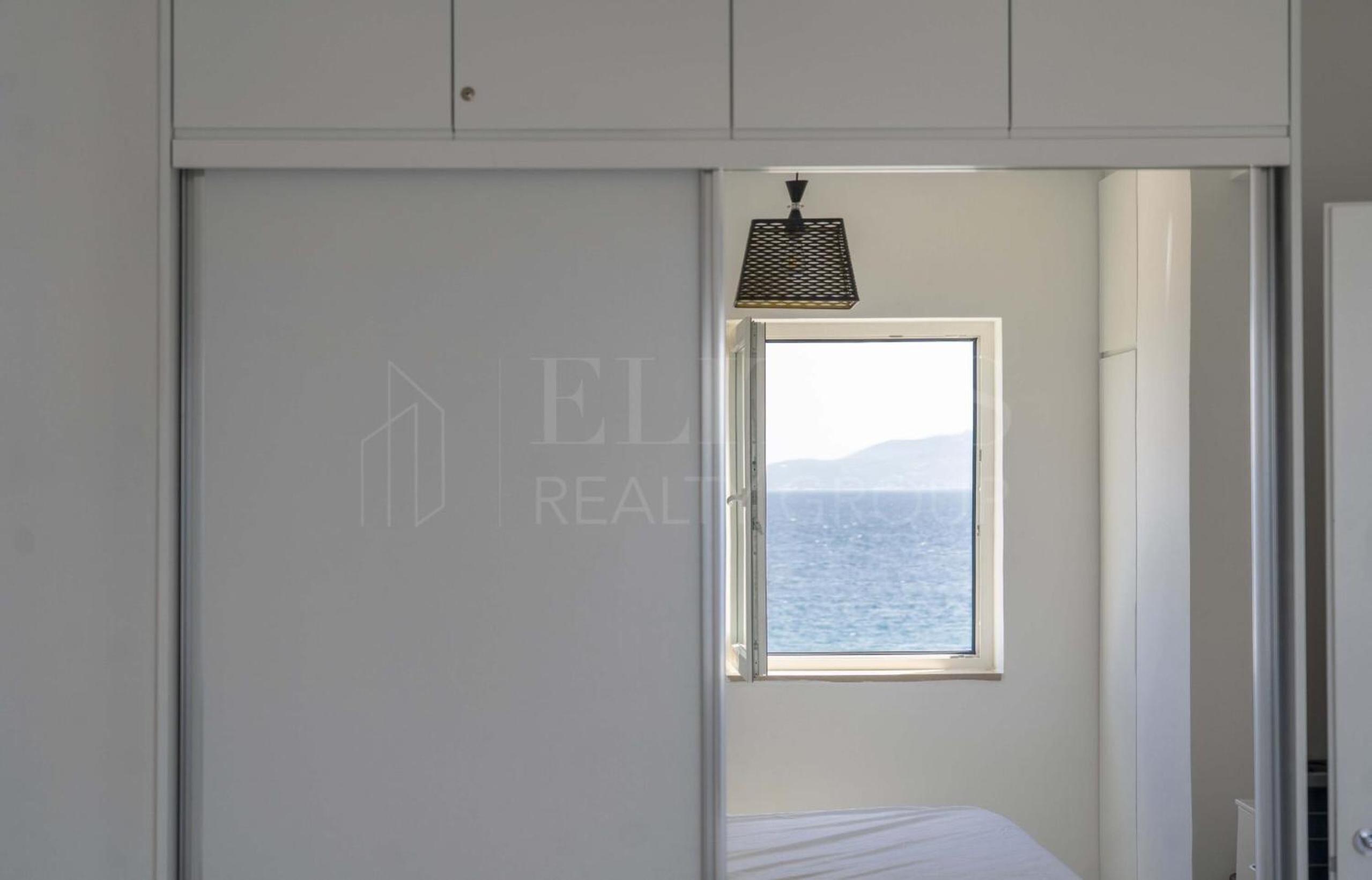 Beachfront Apartments- Horizon Residence