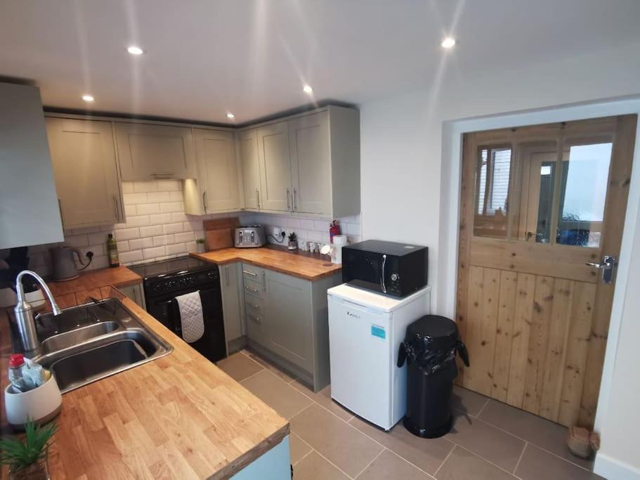 Cosy Cottage in a quaint village in North Devon.