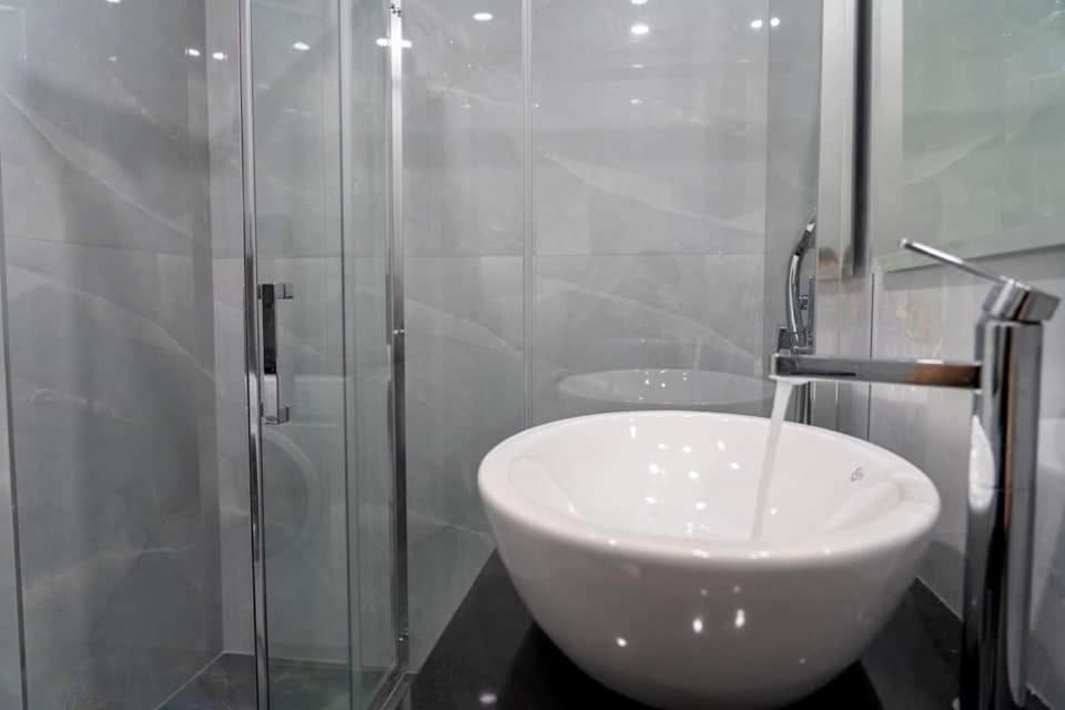 Beachfront Apartments- Horizon Residence
