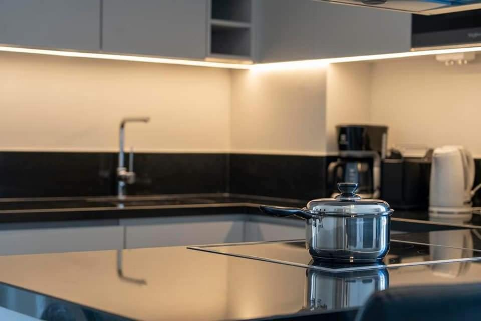 Beachfront Apartments- Horizon Residence