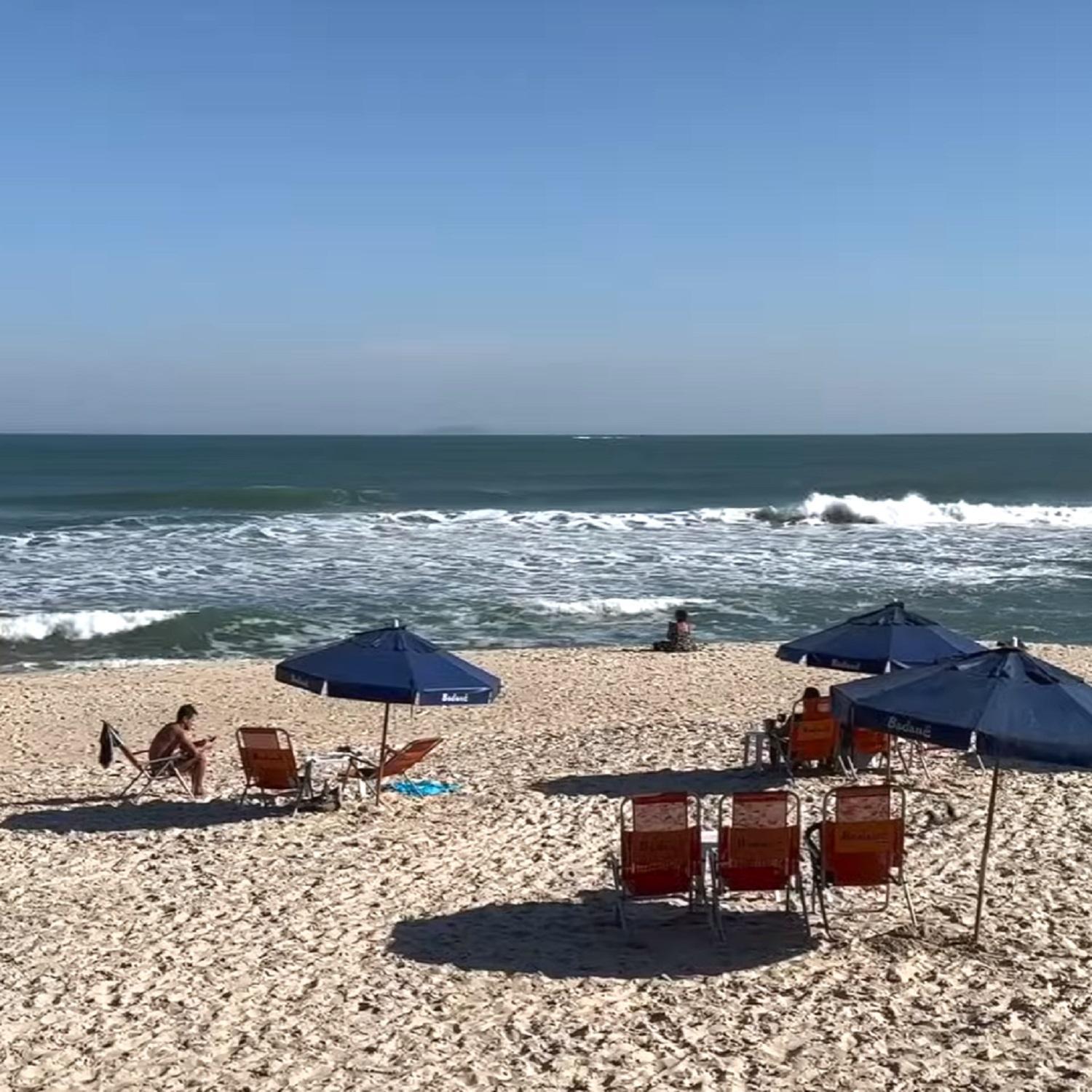 Casa a uma quadra da praia Maresias