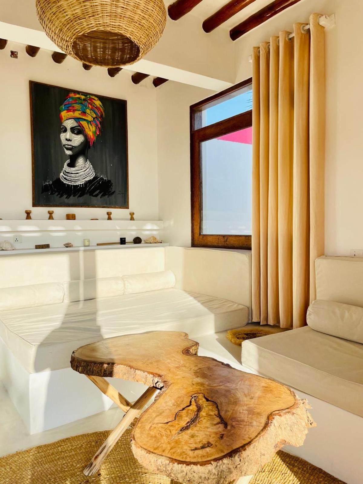 Mfumbwi Twins Villa