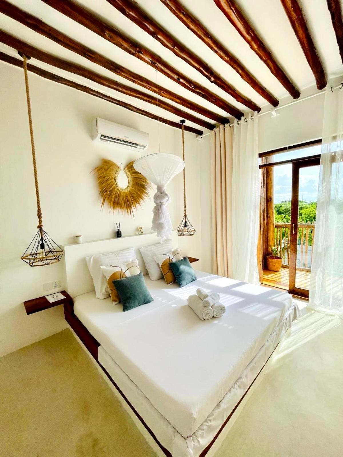 Mfumbwi Twins Villa