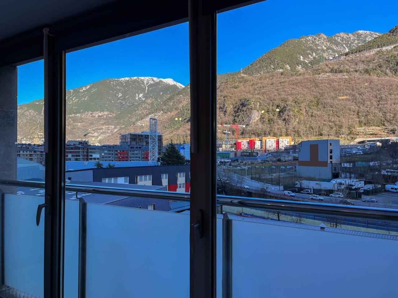 Vistas&Luz Zona Lycee 5 minutos al centro l by BonesVacances