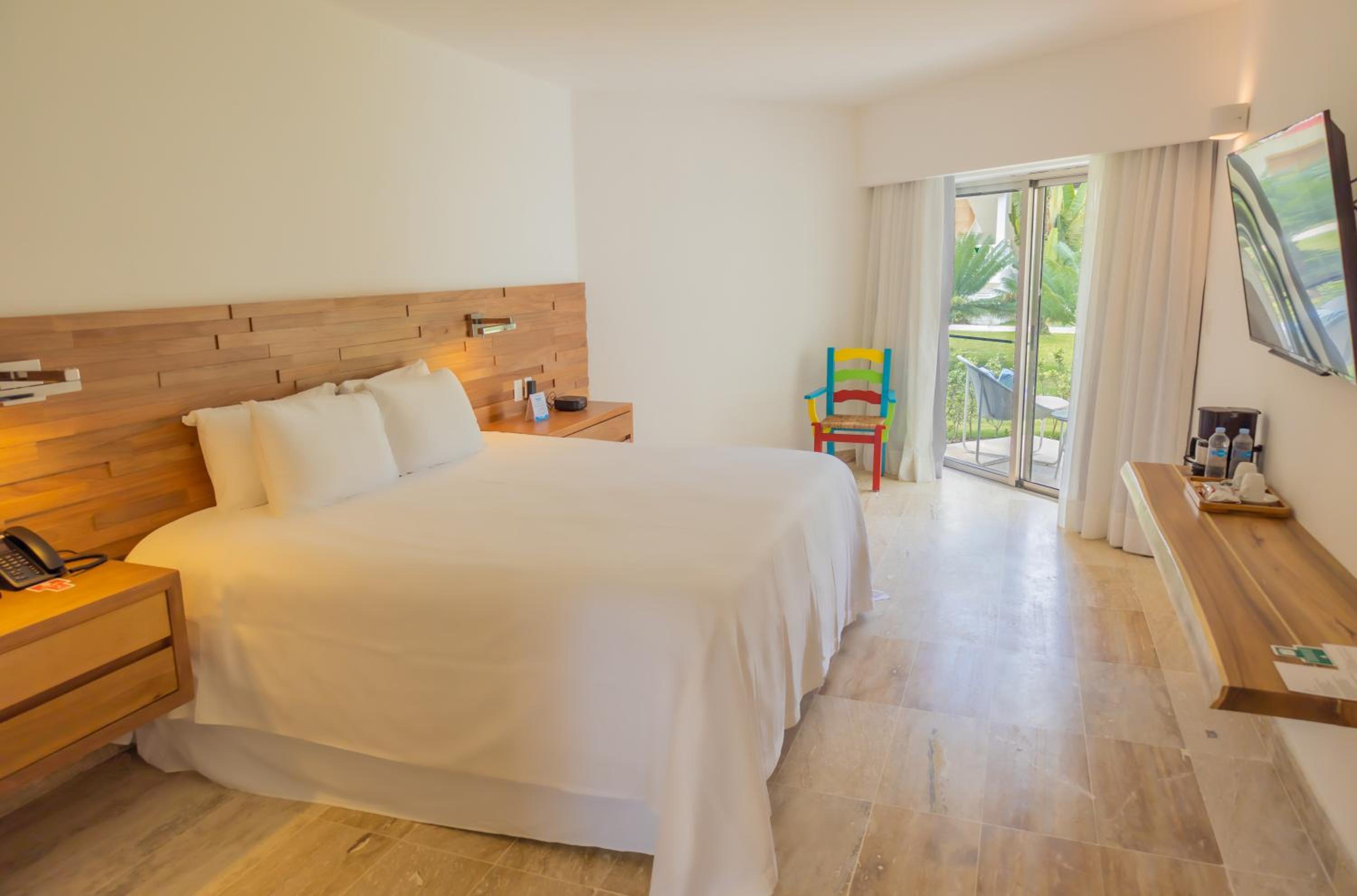 Viva V Samana by Wyndham, A Trademark Adults All Inclusive - Photo 59