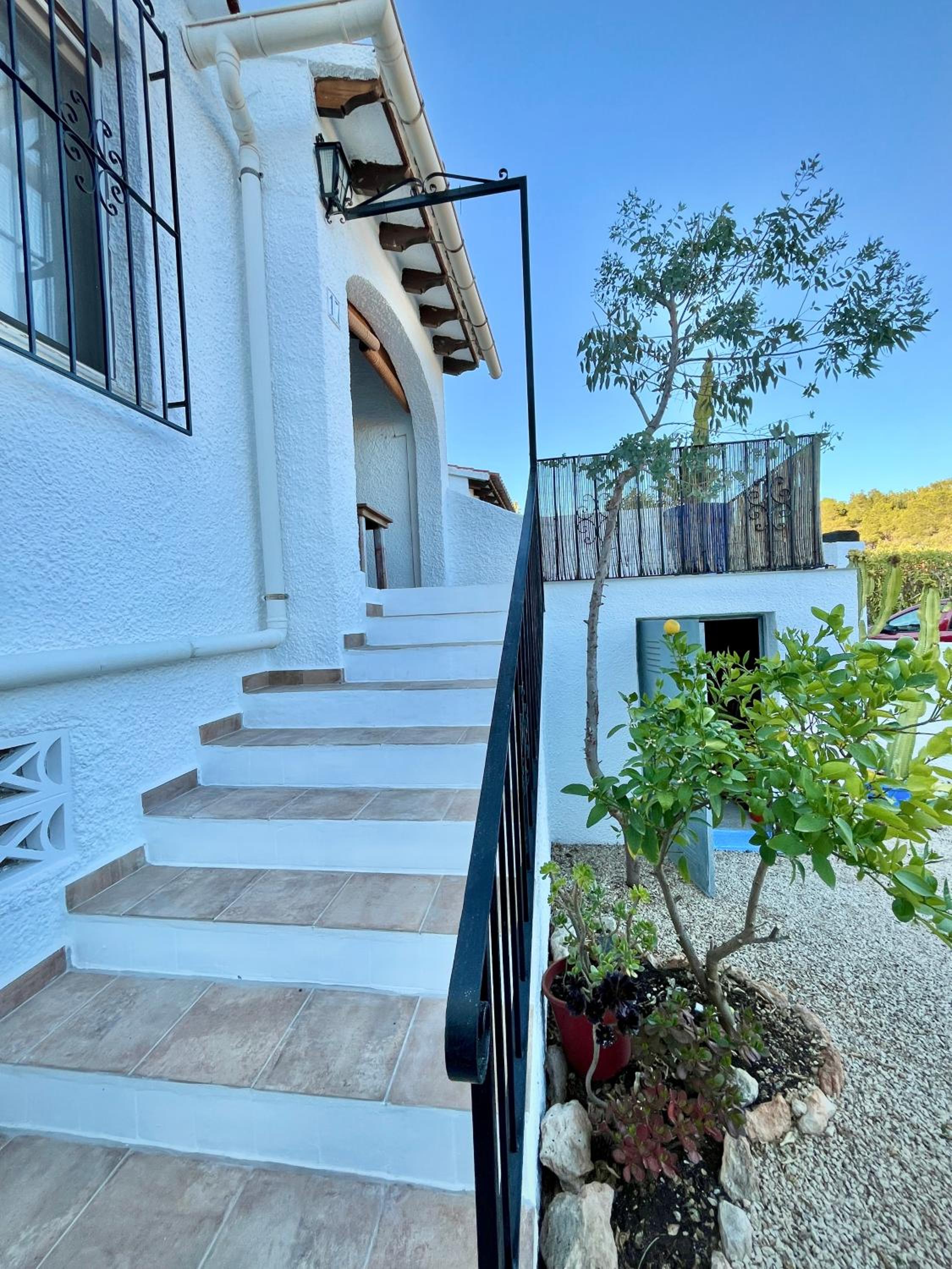 Bungalow Steps from Moraira