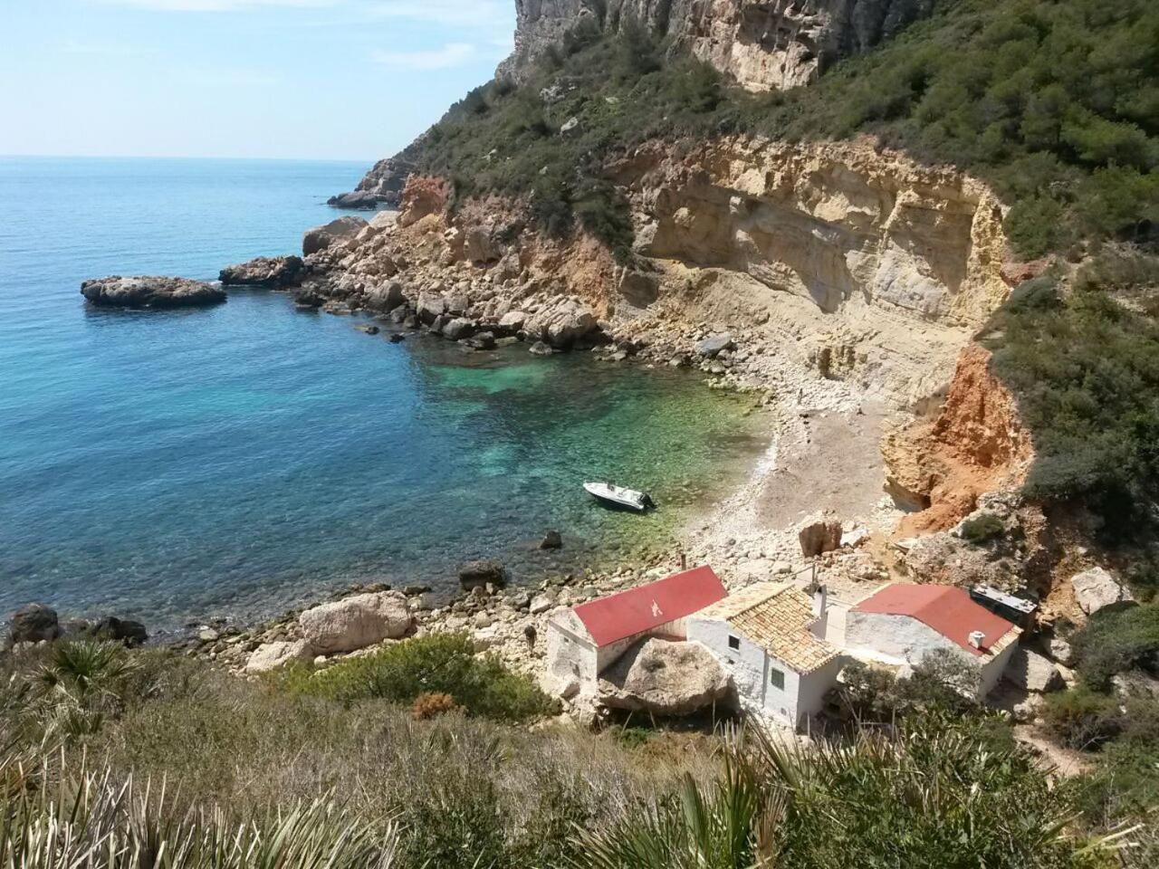 Bungalow Steps from Moraira