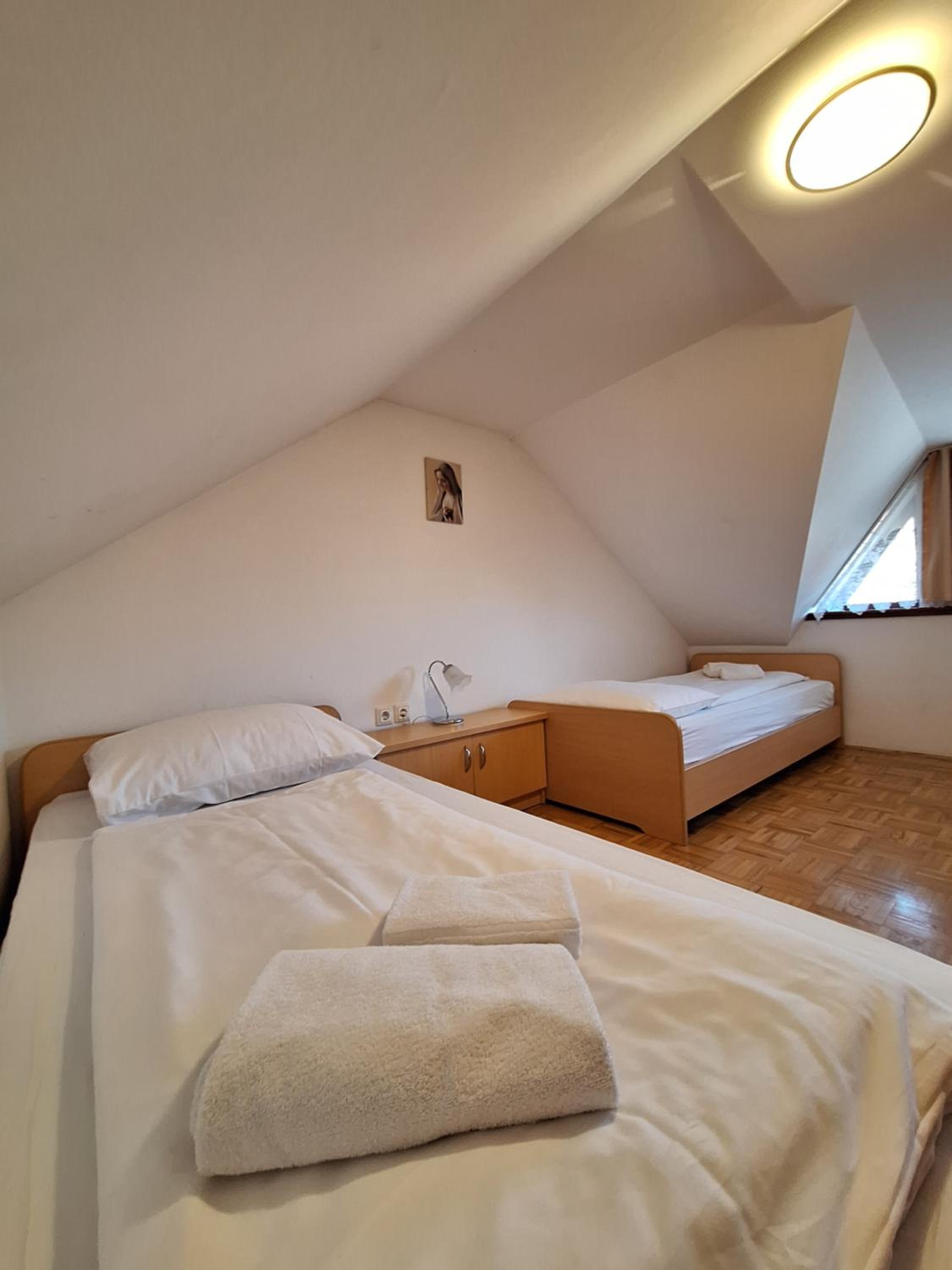 Župnijski apartmaji view 5