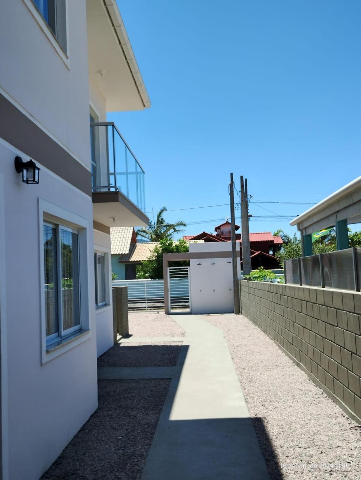 Apto de 2 Quartos Próximo ao Mar