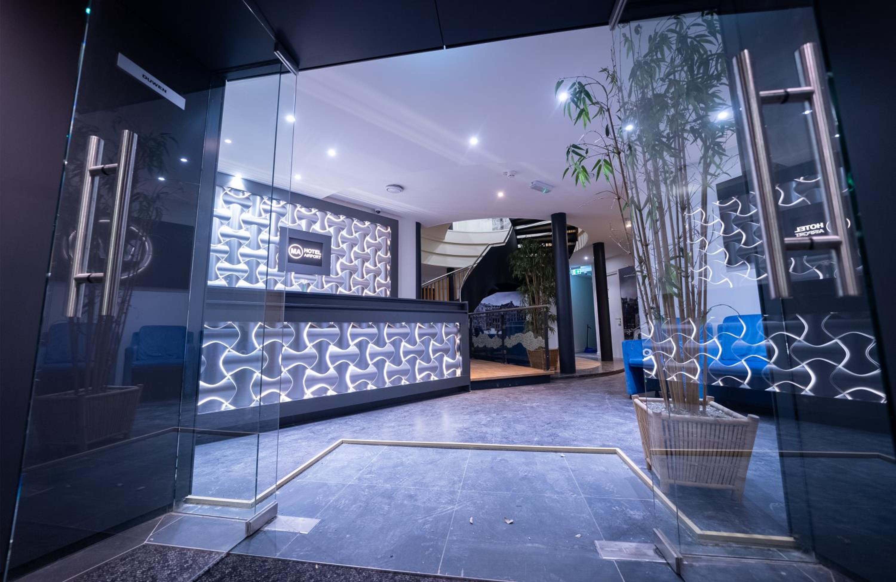 Hotel MA Airport Hotel - Image 1