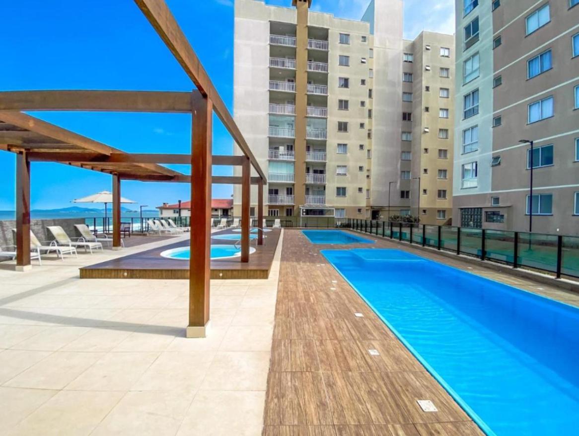 Resort Apto Frente Mar