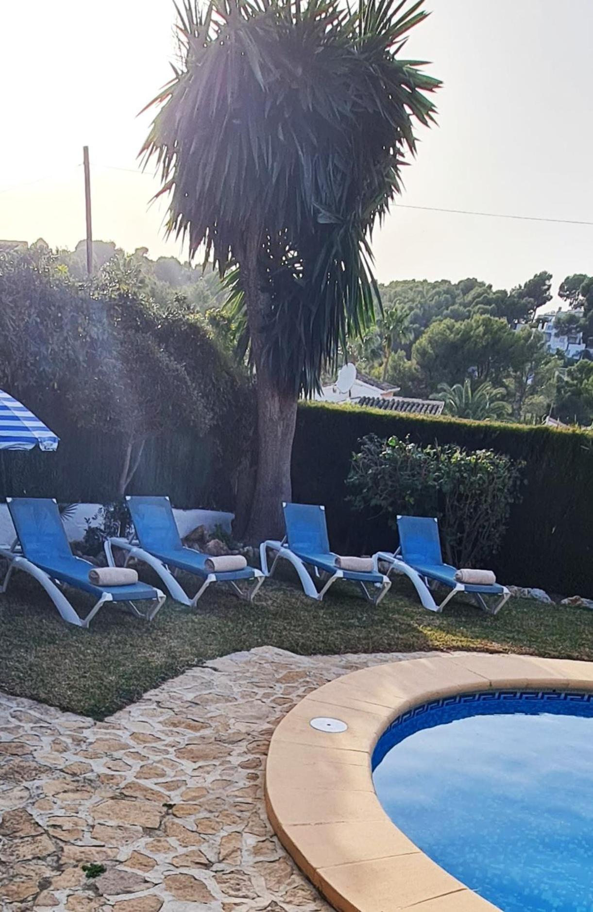 Villa los Agaves Javea piscina y barbacoa