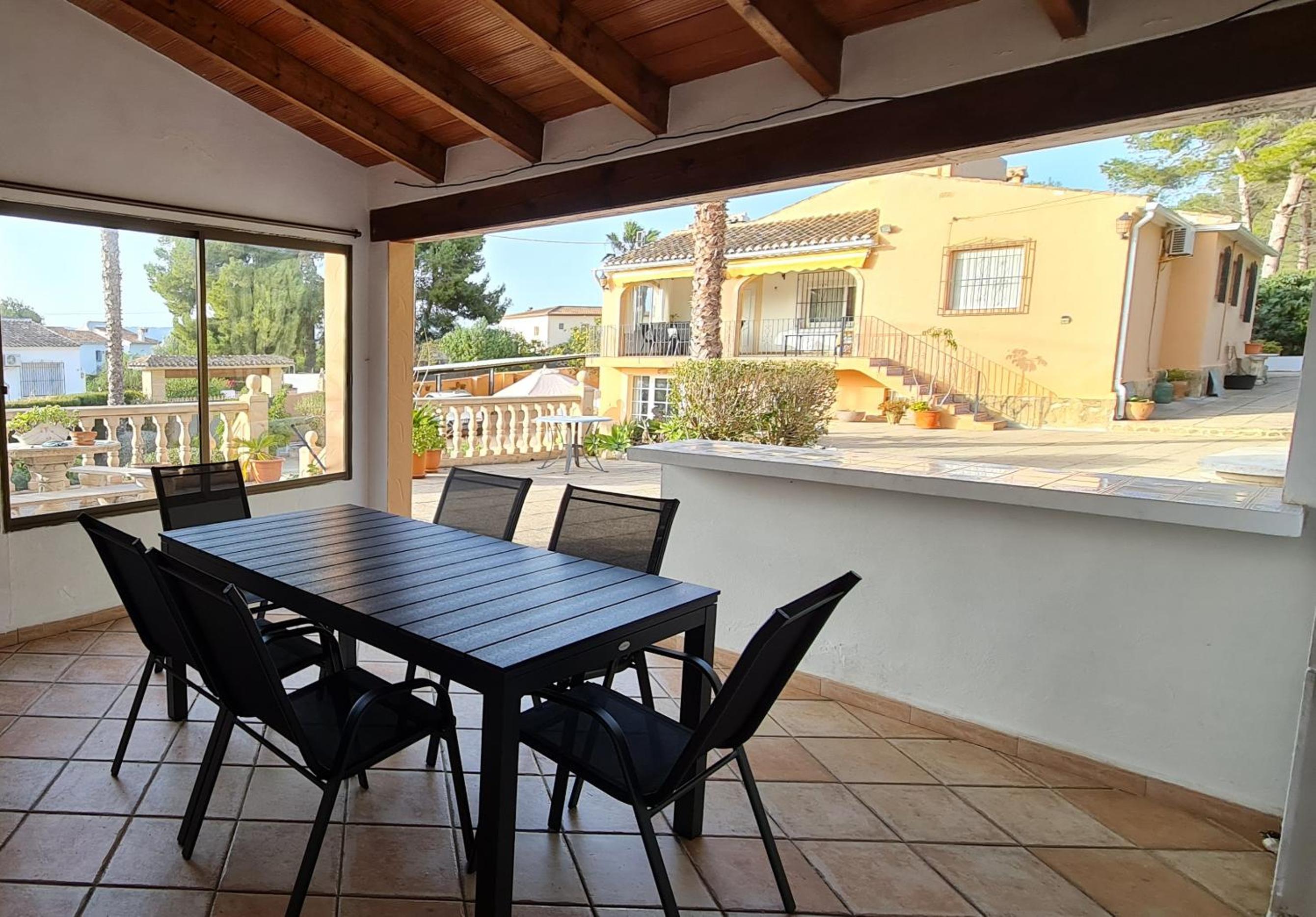 Villa los Agaves Javea piscina y barbacoa