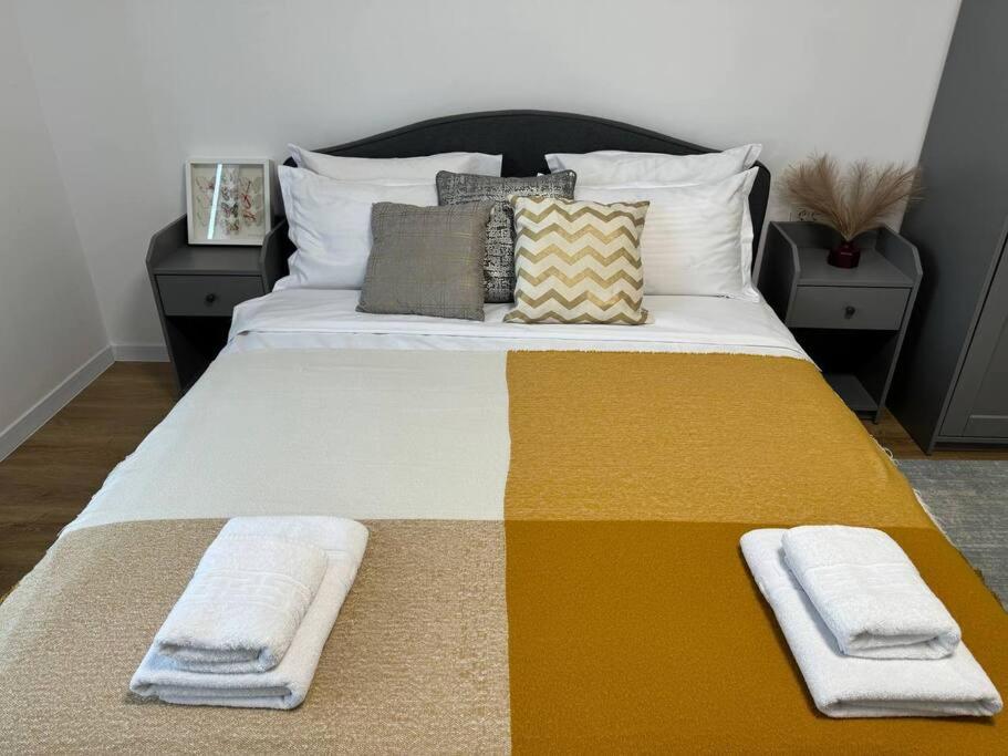 Sky Residence Airport Therme Otopeni 2 view 5