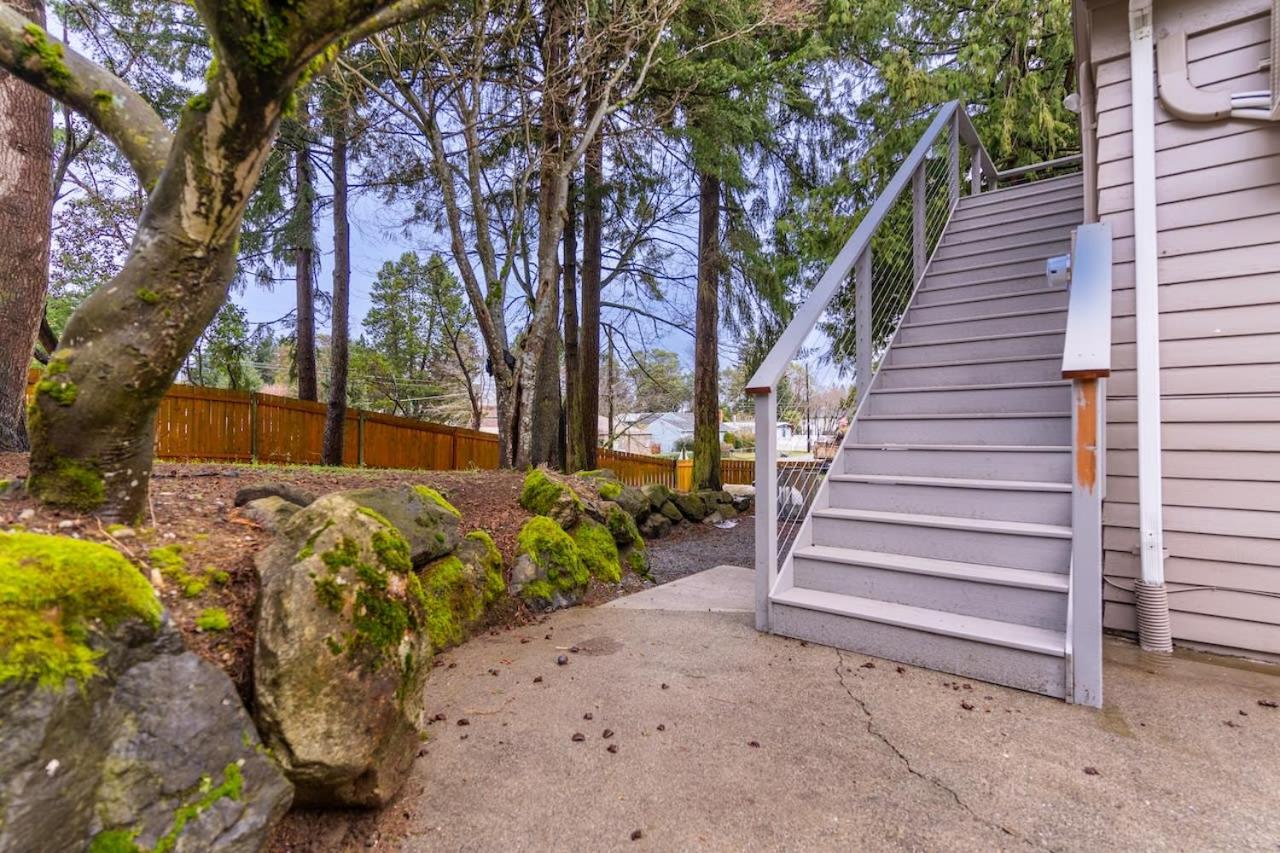 Burien's Top Unit with Spa-Inspired Bathroom view 2