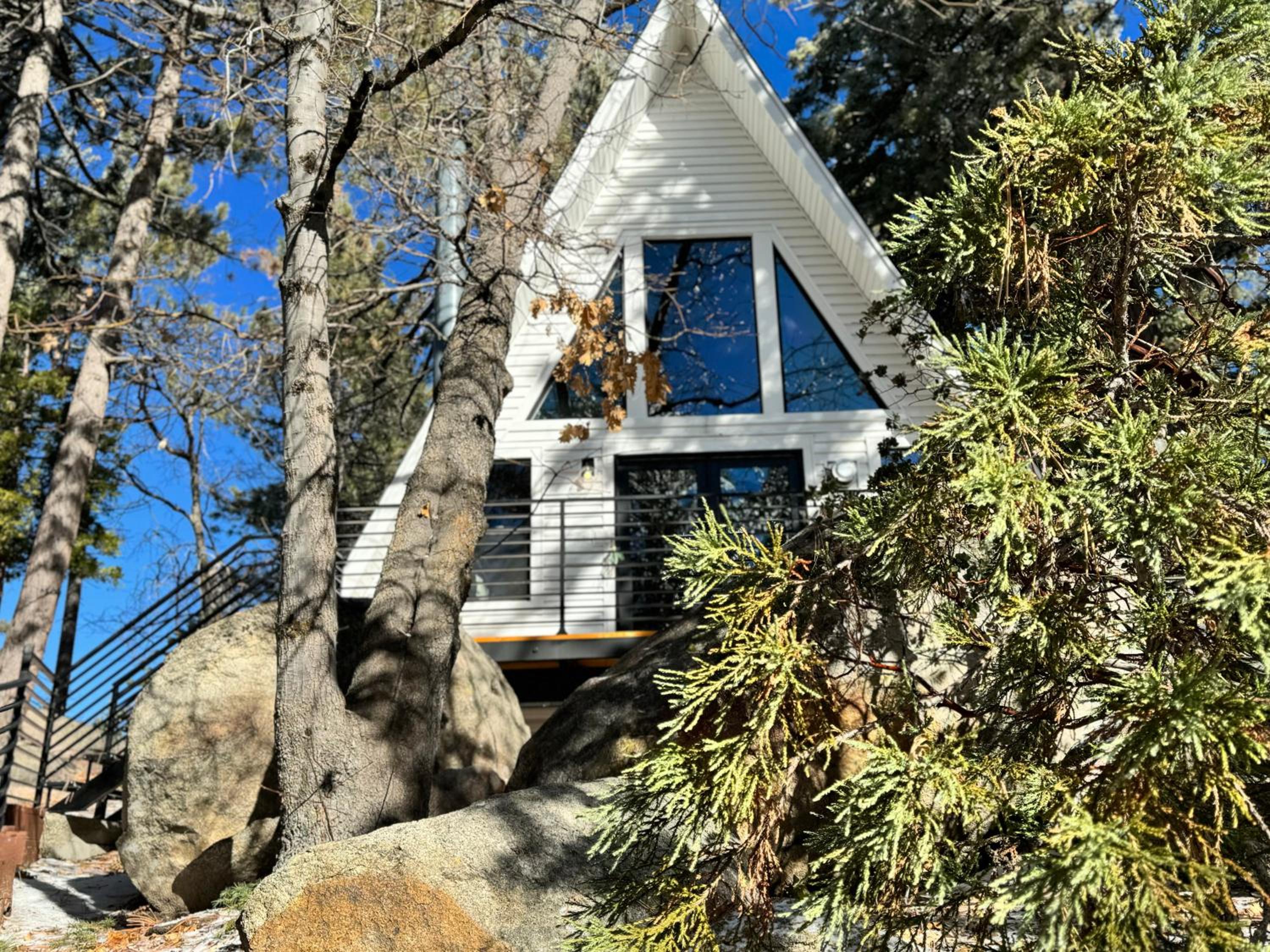 The Scandia, A-Frame Chalet -Fireplace & Hot tub