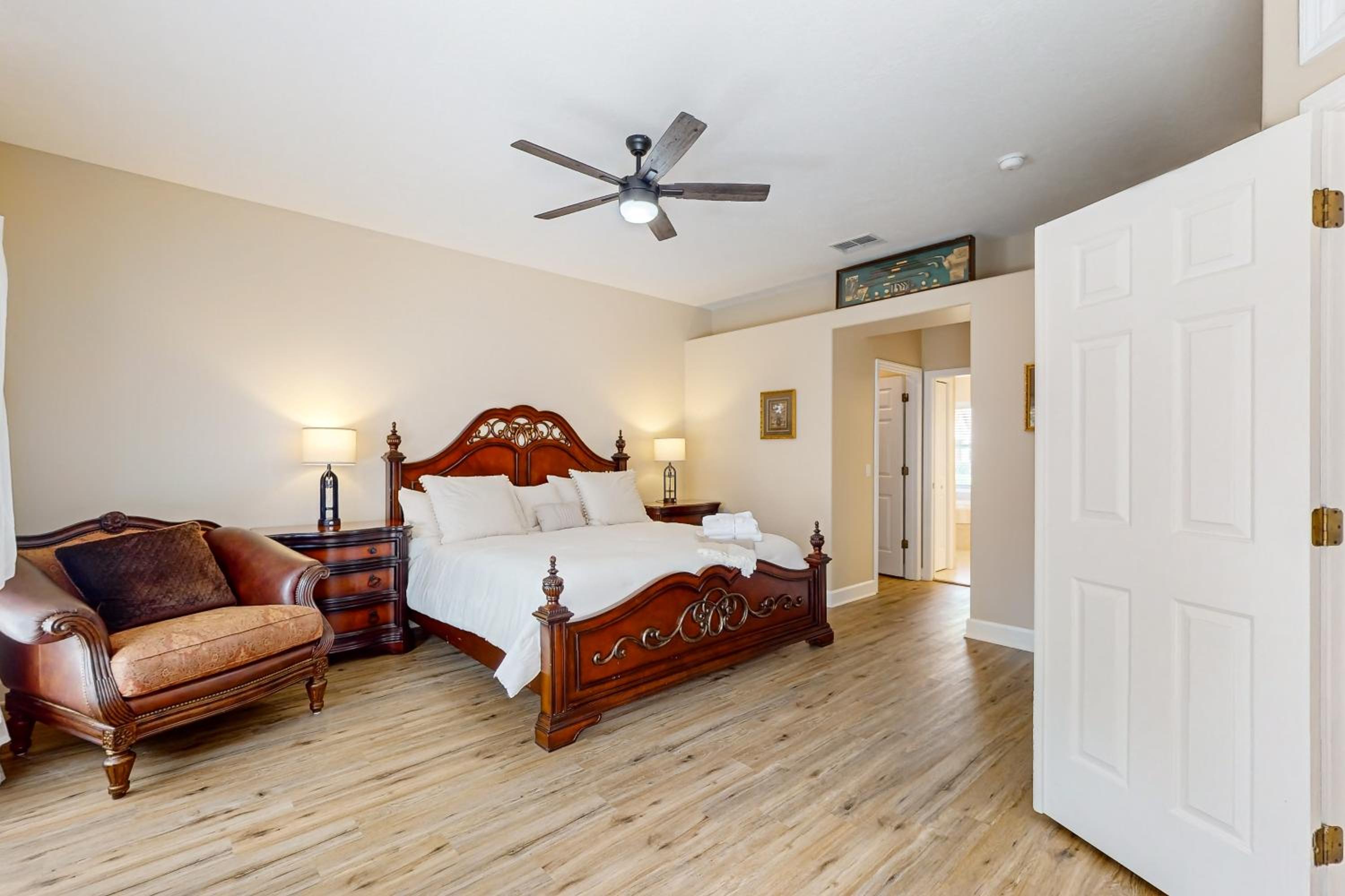 Golfers Oasis with Pool in Black Diamond Ranch!