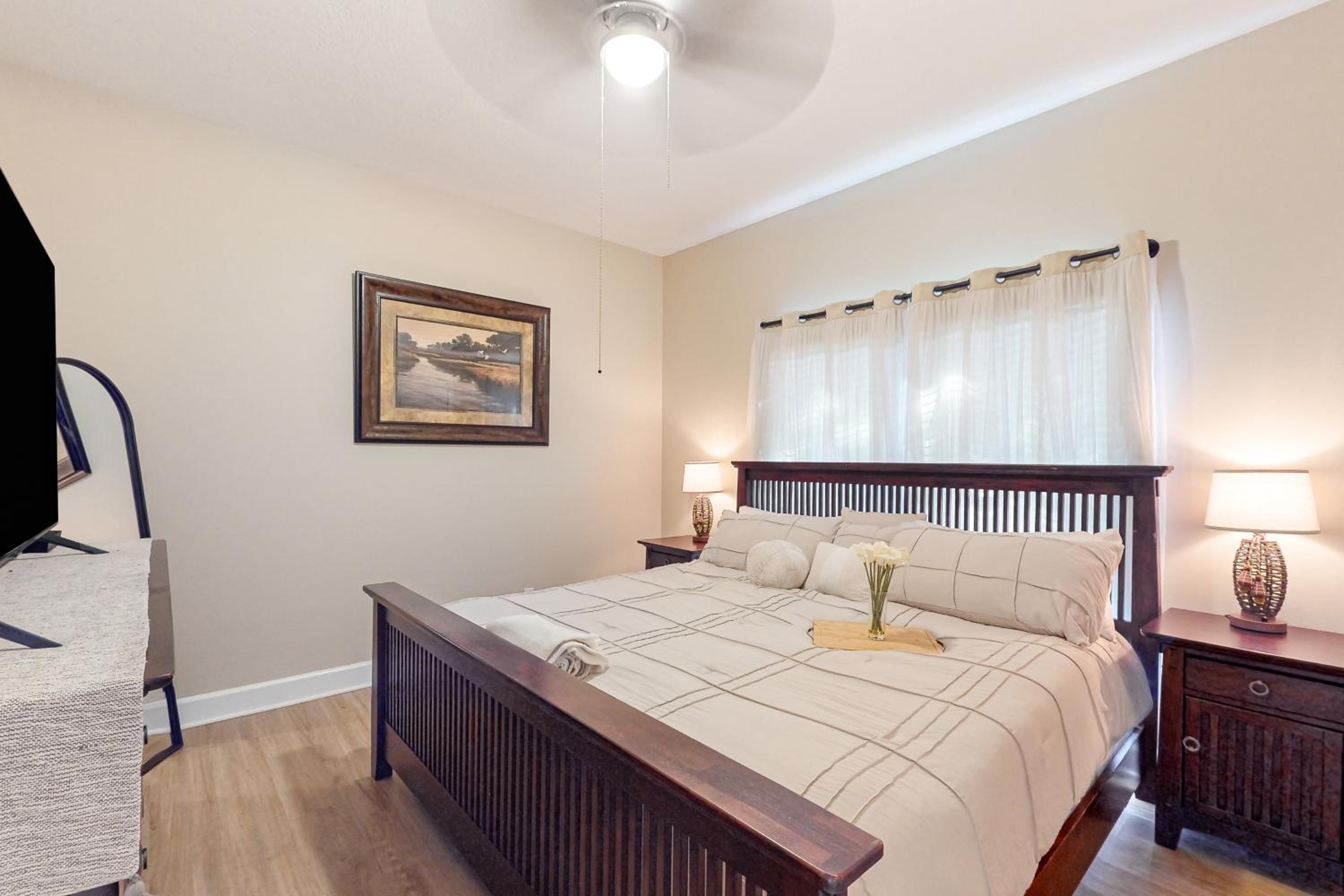 Golfers Oasis with Pool in Black Diamond Ranch!