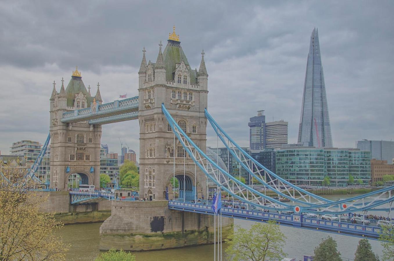 Stunning Apartment, Sleeps 4, Central London, 1 bedroom, Zone 1, Kennington - Open for Business stays, Long Stays and Families Relocating