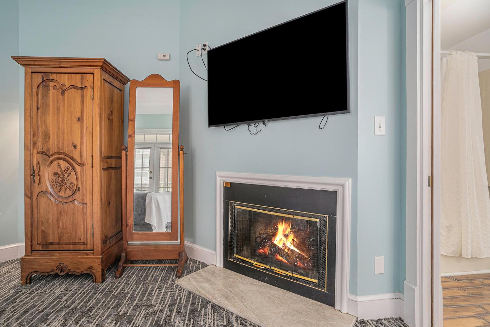 Harbor House Inn