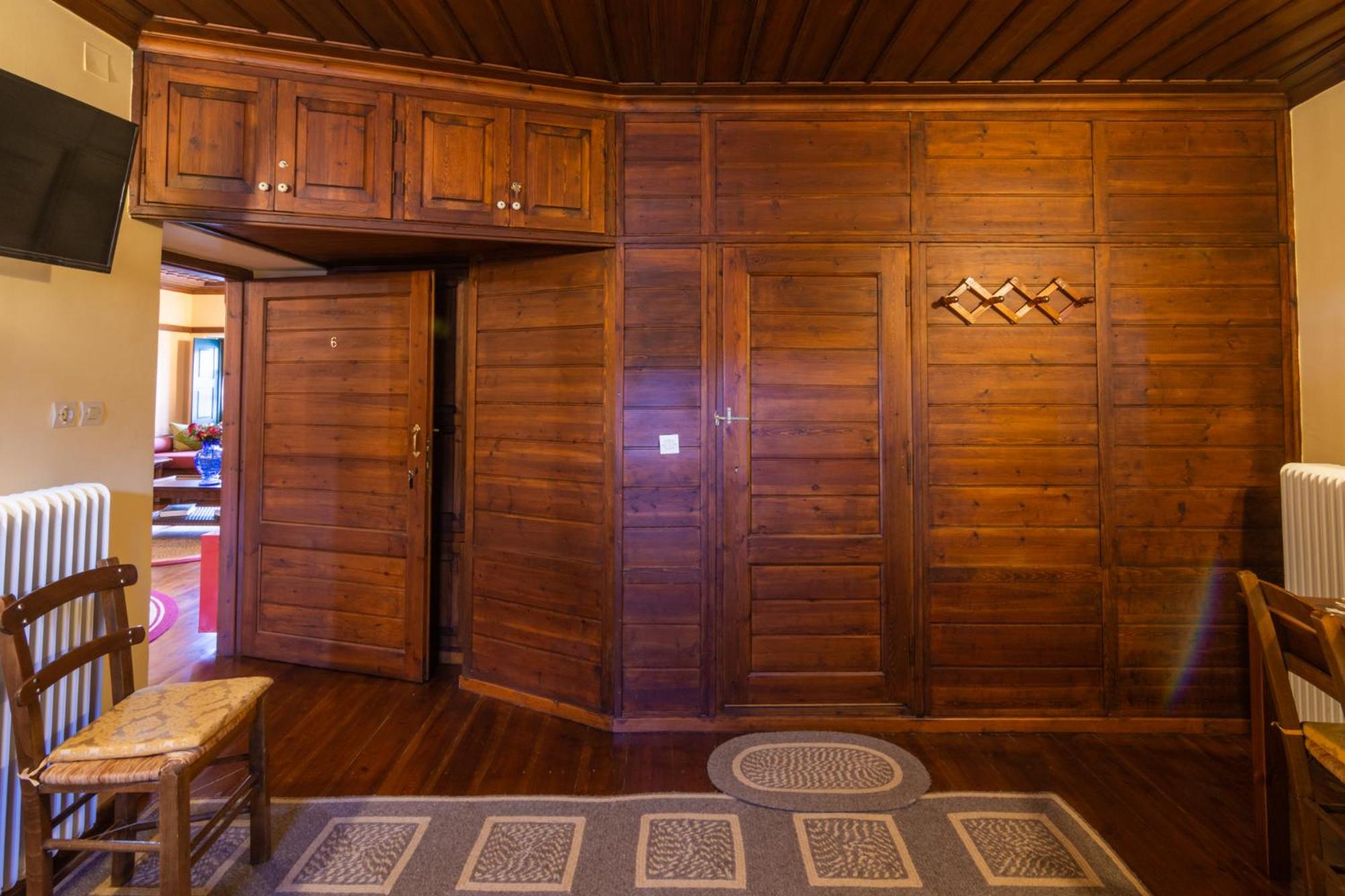 Troas Traditional Guesthouse