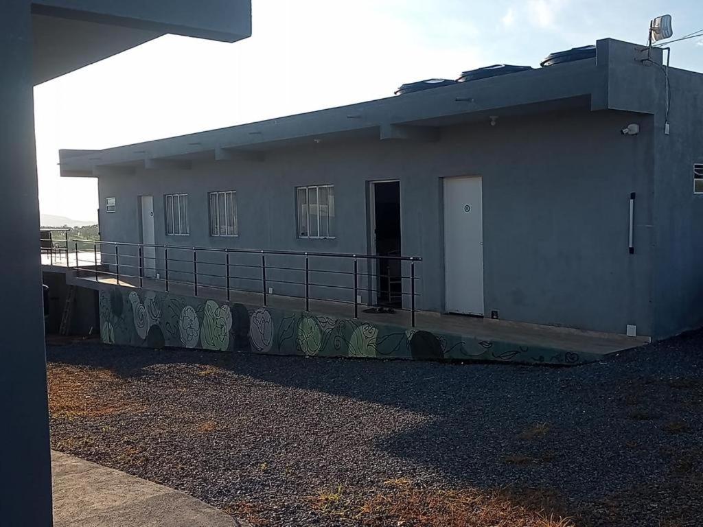 Casa com piscina Capitólio