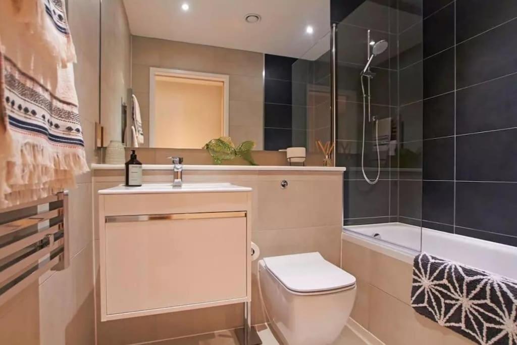 Kings Cross Walking Distance Luxury Private Garden House
