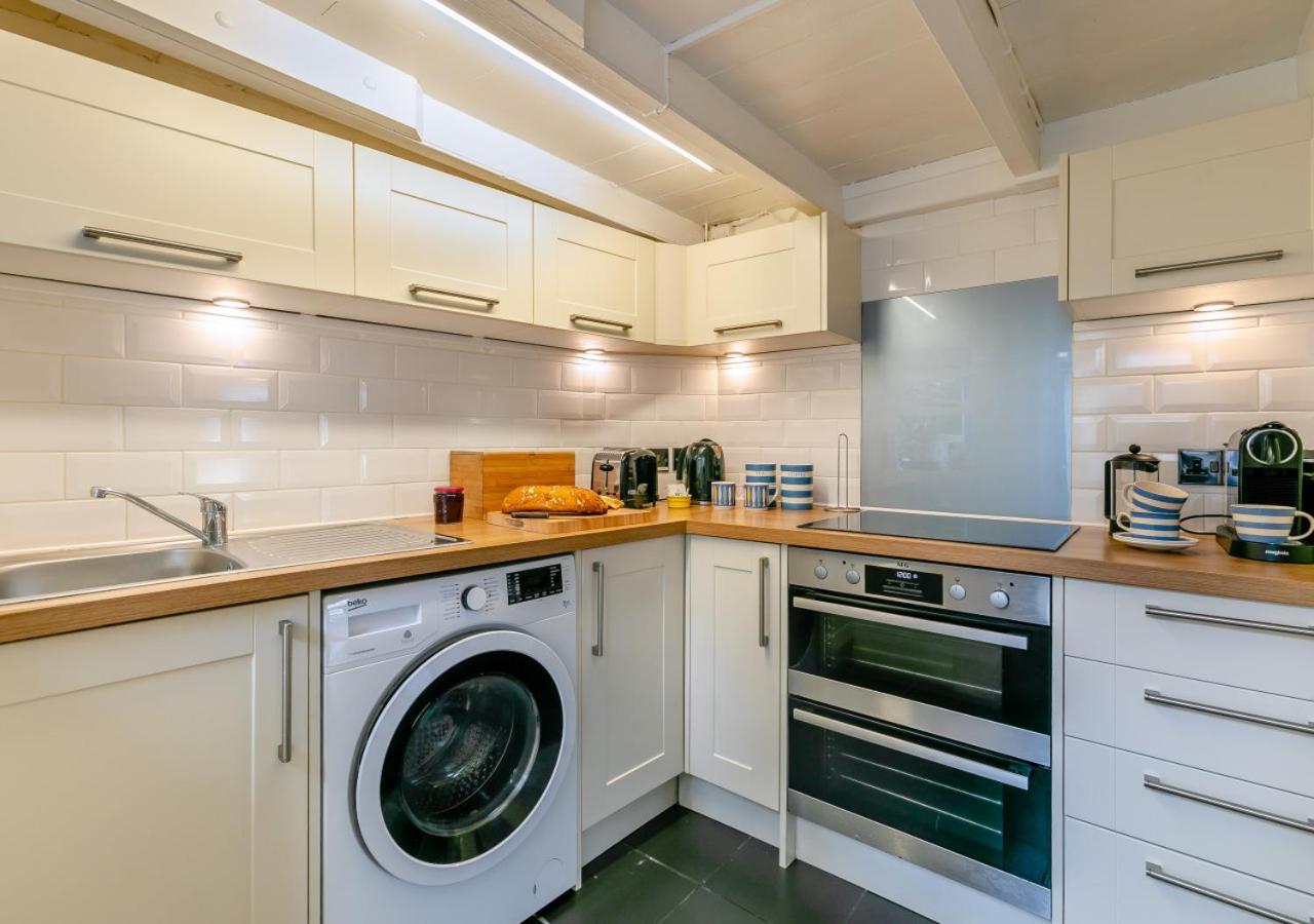 3 Bed in Porthleven oc-7bayvi