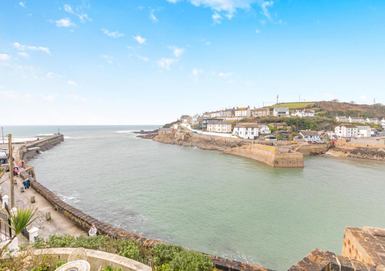 3 Bed in Porthleven oc-7bayvi