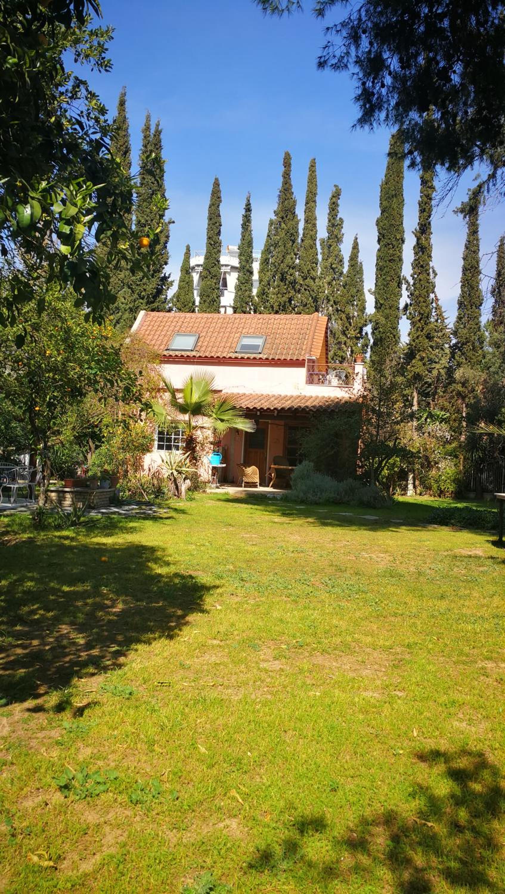 Villa with a big garden