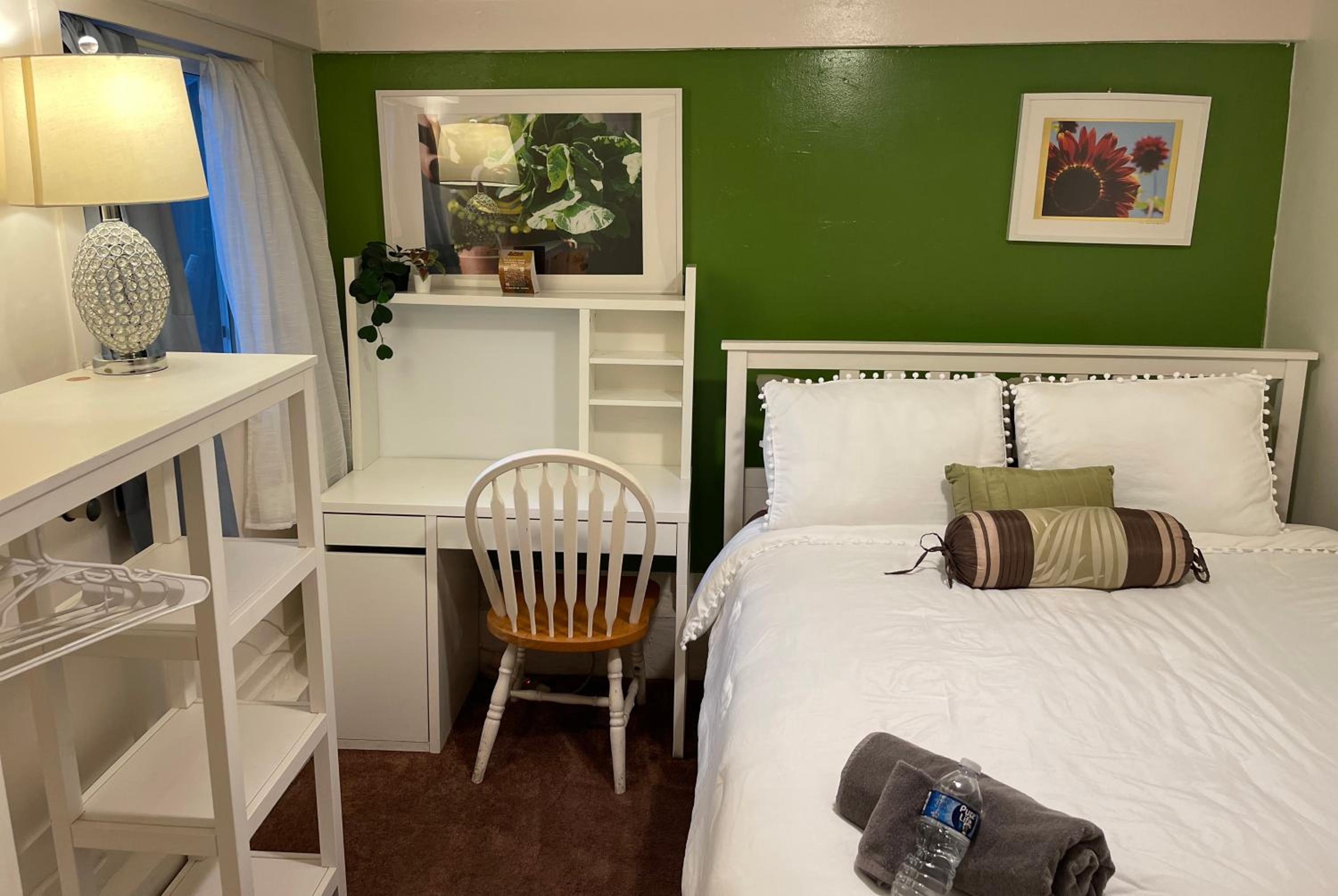 B-Love's Guest House 3