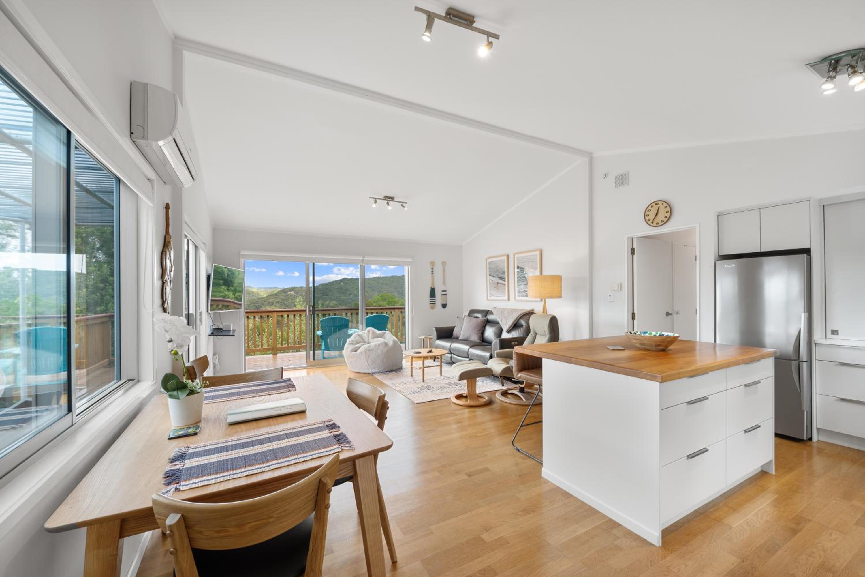 Valley Vista - Paihia Holiday Home view 5