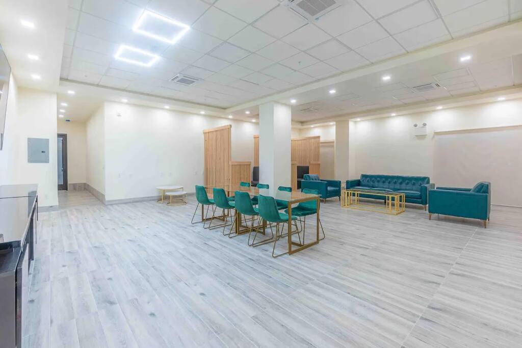 meeting & event spaces
