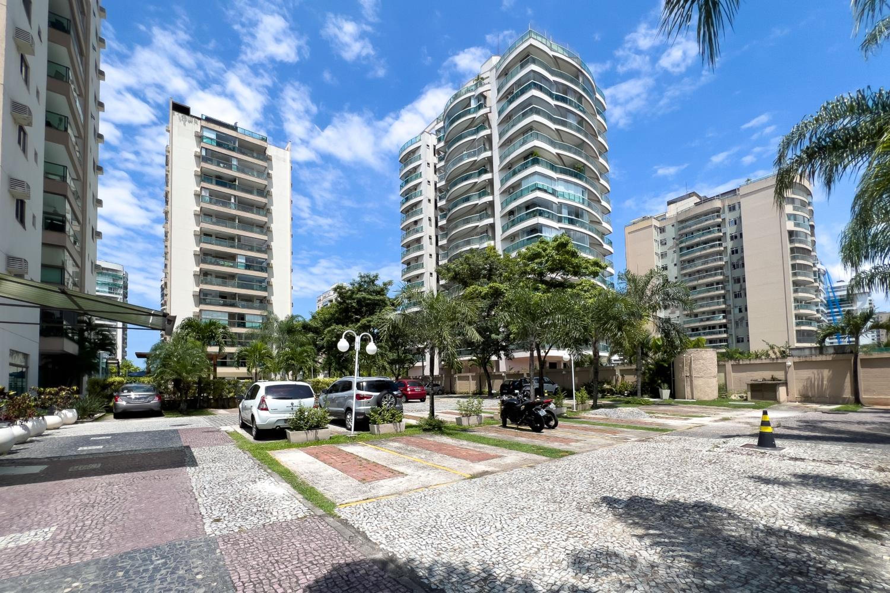 TOP BARRA OLÍMPICO! FARMASI ARENA - PARQUE AQUÁTICO MARIA LENK - ARENAS OLÍMPICAS - RIO CENTRO - GARAGEM - PORTARIA 24h - PISCINA - SAUNA - PARQUINHO INFAN