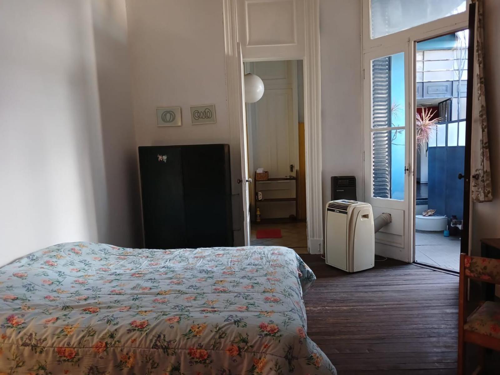 Habitación en suite en el centro de Buenos Aires.