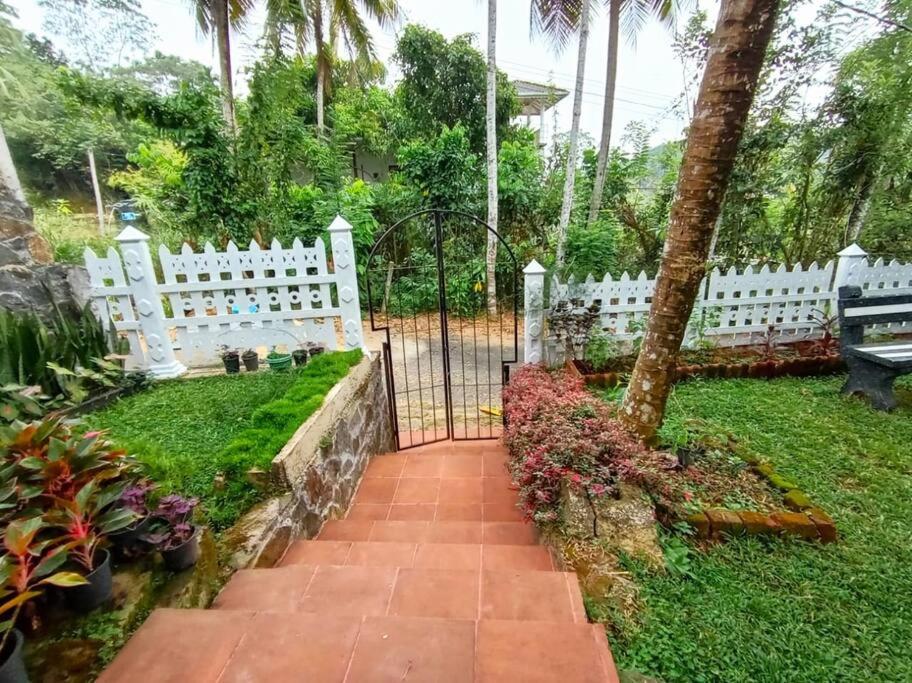 Natural Cottage Galle