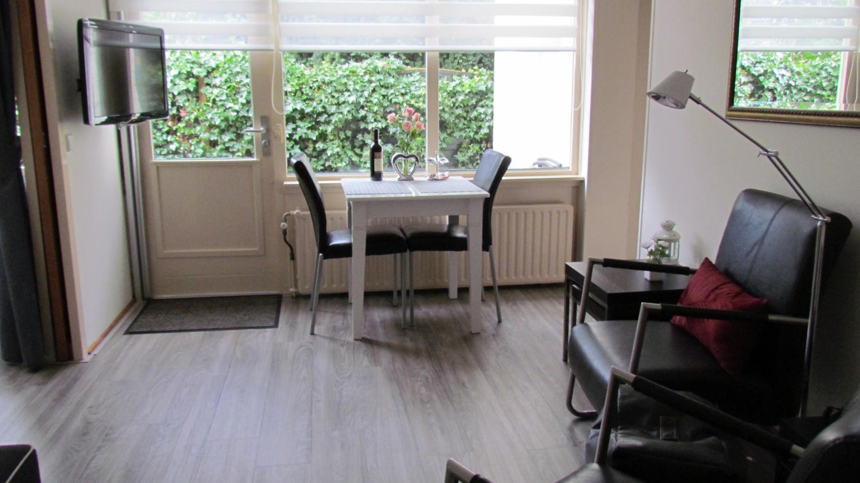 Photo 42