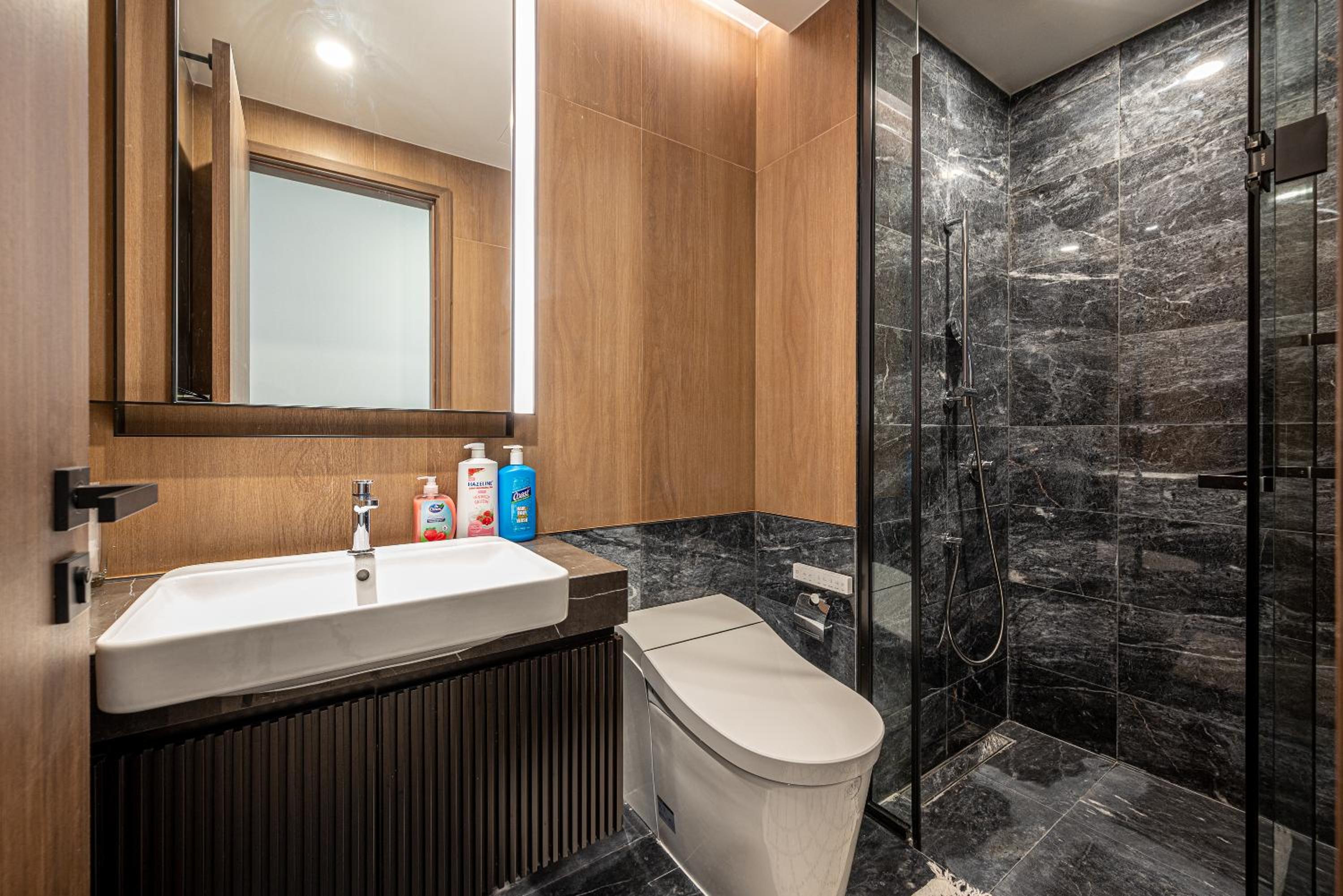 Lumier Riverside-2 bedrom-Corner apartment