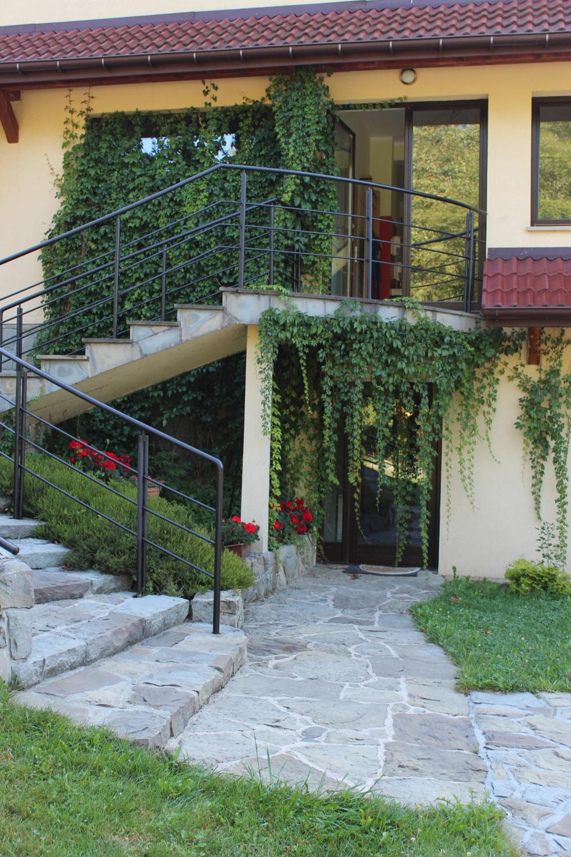 Photo 48