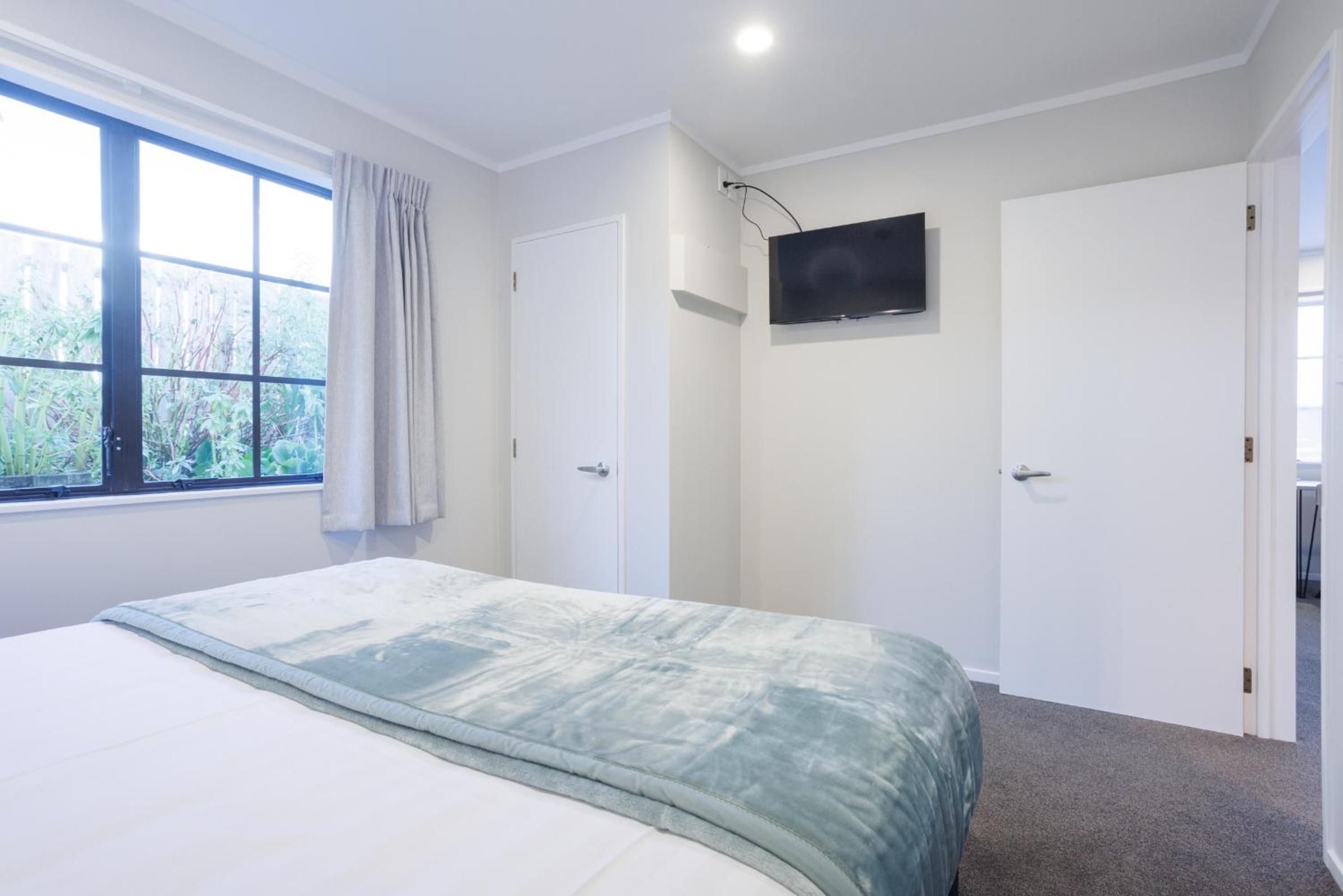 BK's Pohutukawa Lodge