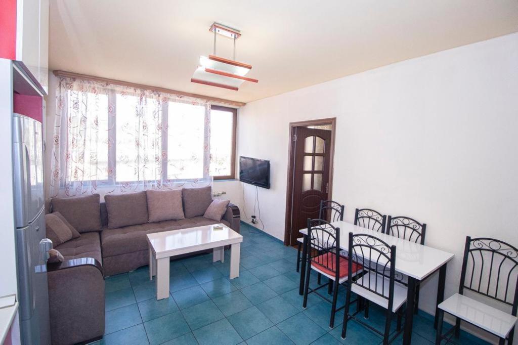 31excellent apartment in the center of the capital