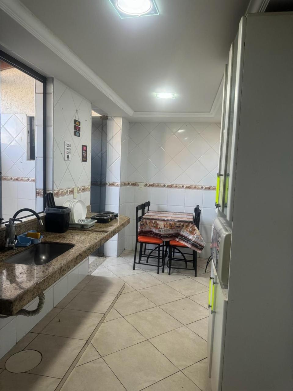 Apart Hotel big john Vista para rua