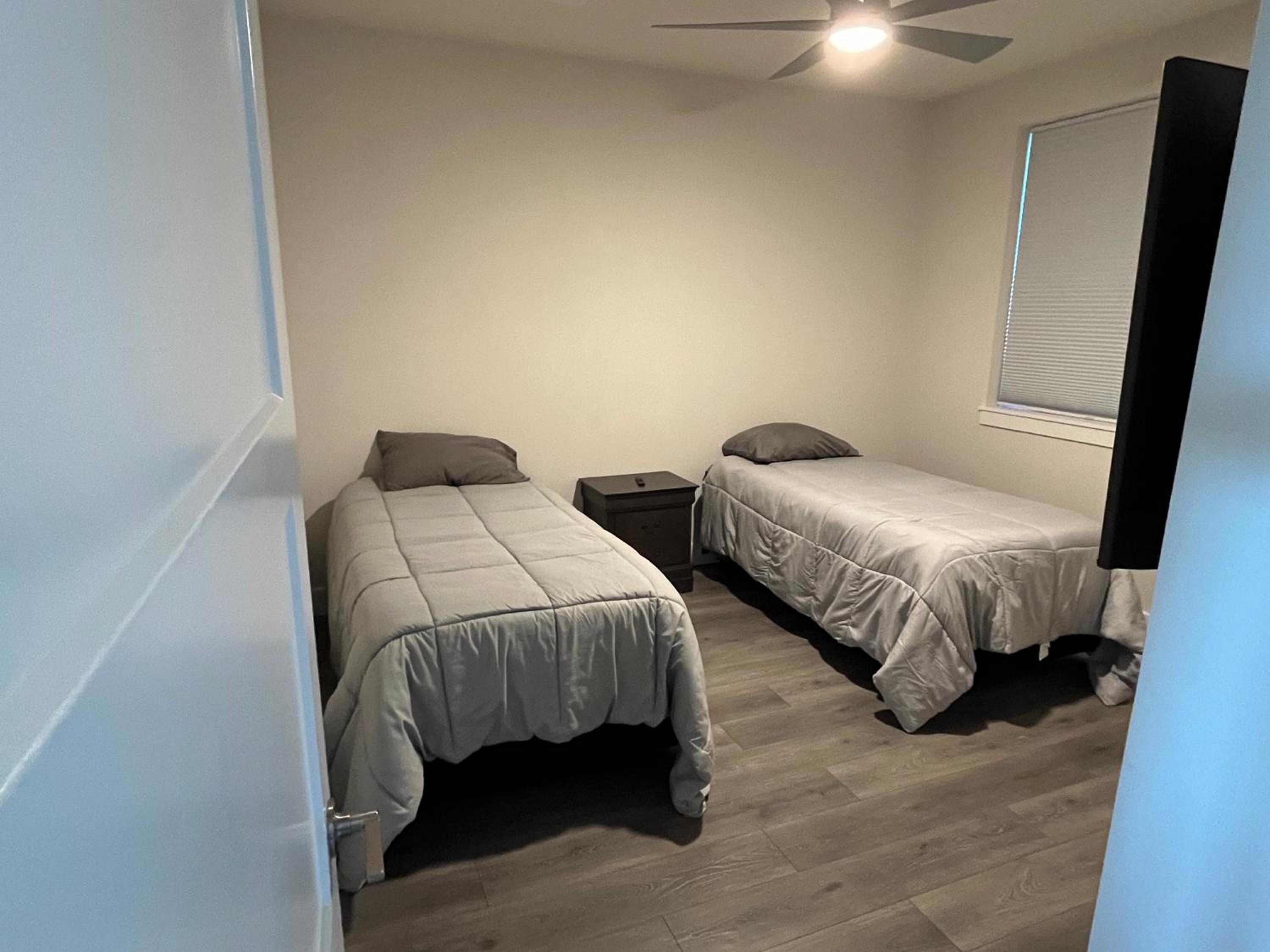 Two bedroom with river access view 3