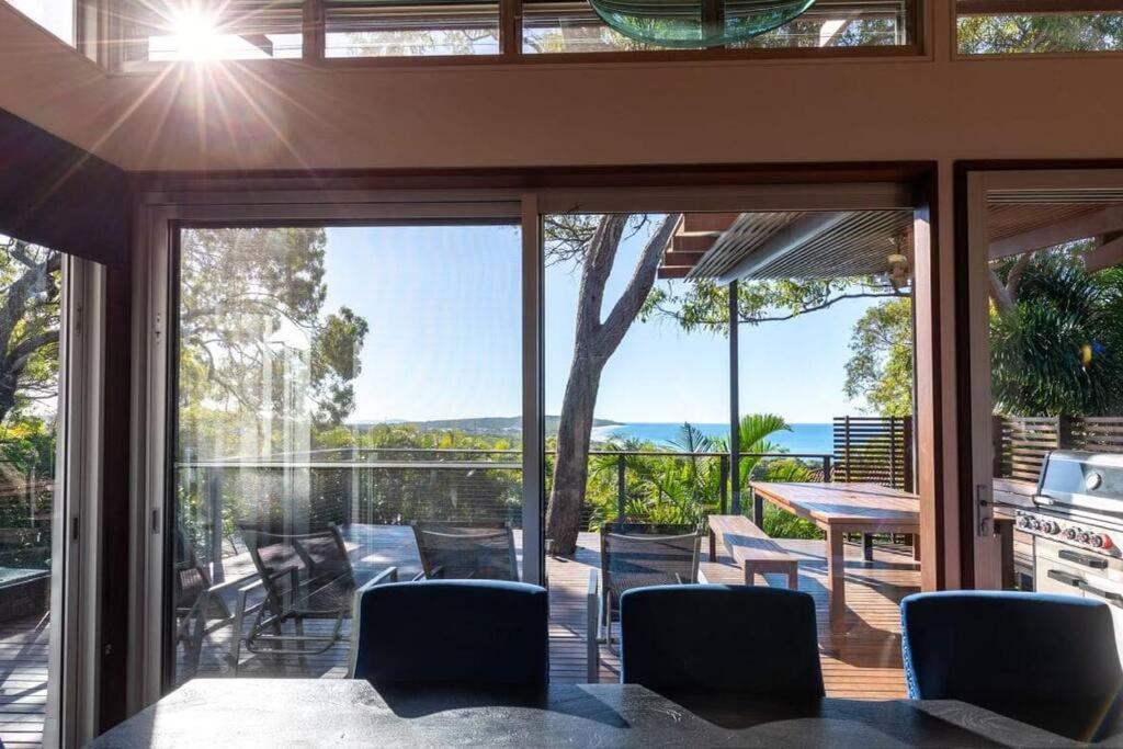 Blue Sapphire - Panoramic Ocean Views of Agnes Water's Main Beach