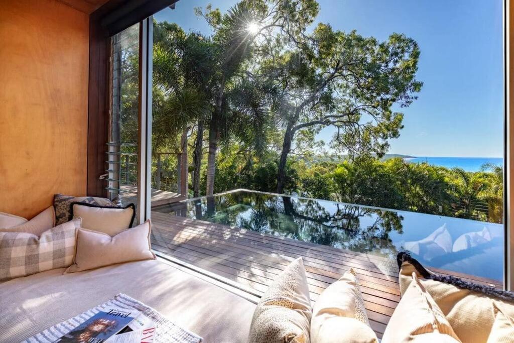 Blue Sapphire - Panoramic Ocean Views of Agnes Water's Main Beach
