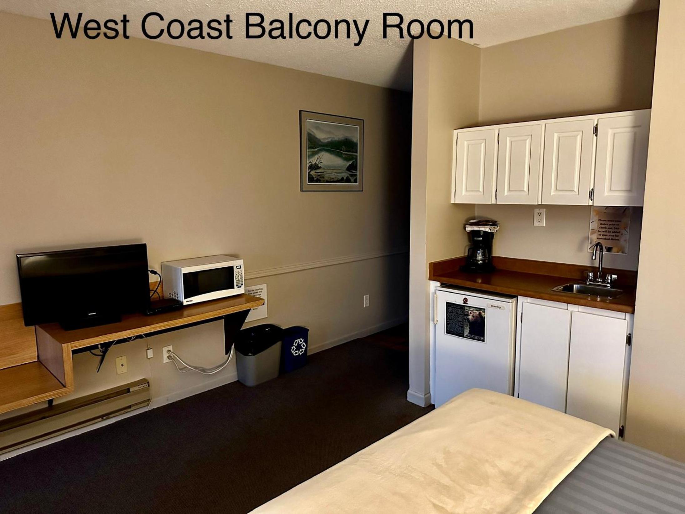 West Coast Motel on the Harbour